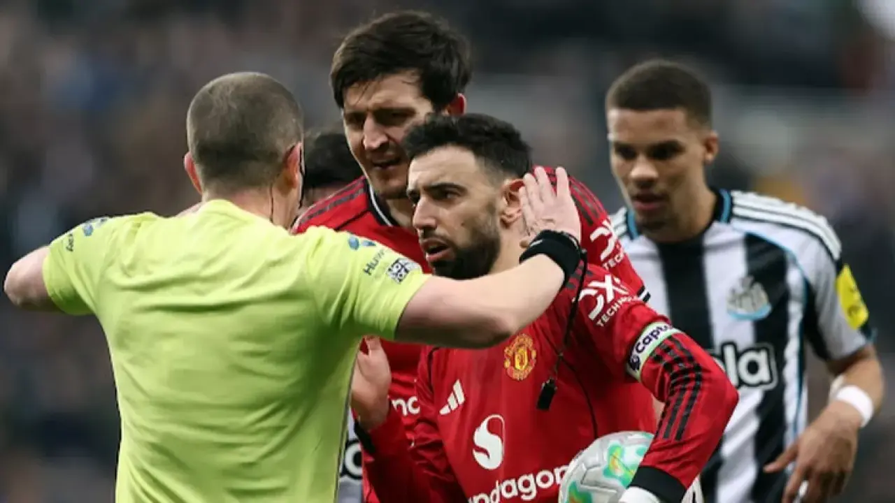 توقيت مواجهة سندرلاند ومانشستر يونايتد في منافسات الدوري الإنجليزي الممتاز اليوم